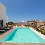 Nikoi Villas